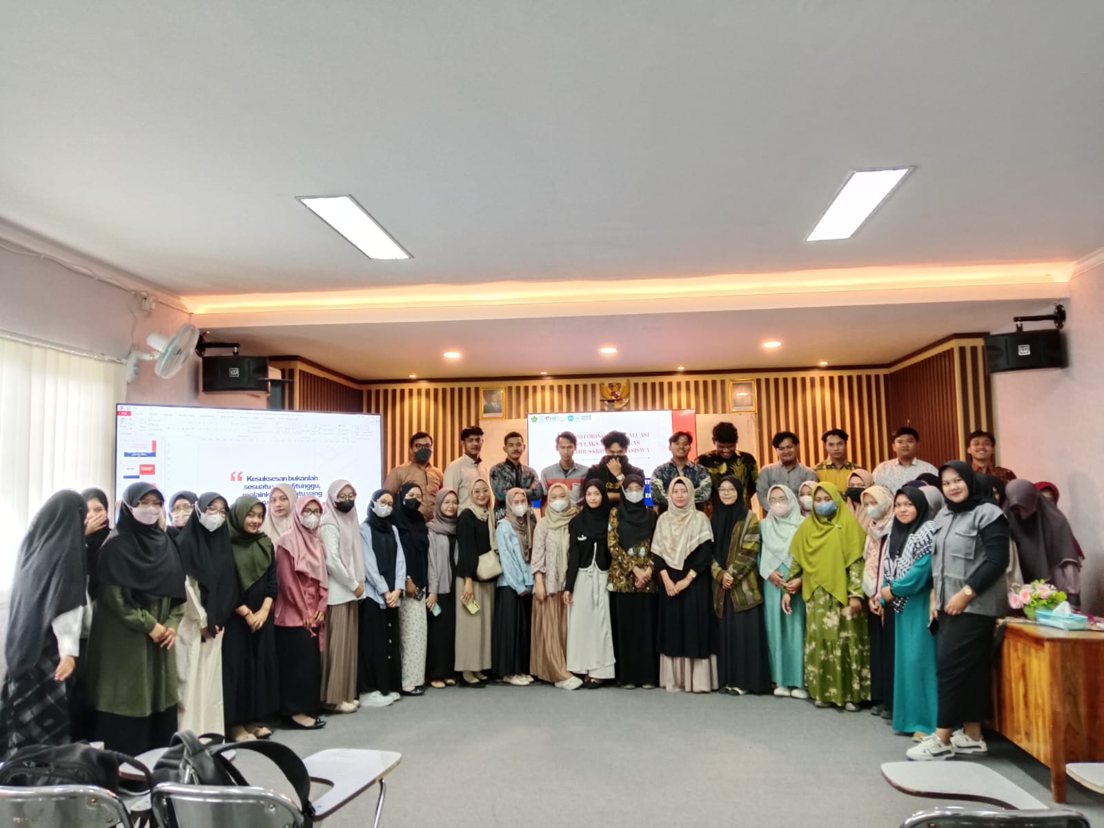 Dosen Prodi PGMI Aktif Mengikuti Monitoring dan Evaluasi Serta Koordinasi Persiapan Perkuliahan Semester Genap 2024/2025 di Fakultas Ilmu Tarbiyah UIN Raden Mas Said Surakarta